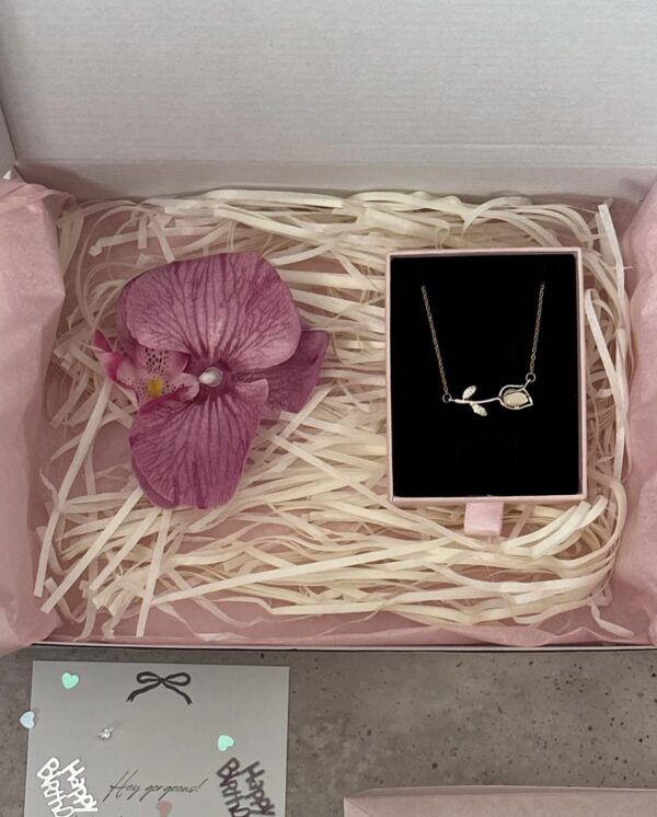 mini box armband